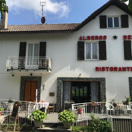 Albergo Delfino San Pietro d'Olba Luaran gambar