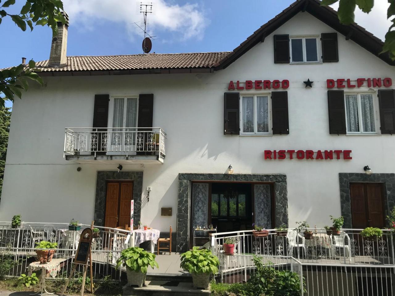 Albergo Delfino San Pietro d'Olba Luaran gambar